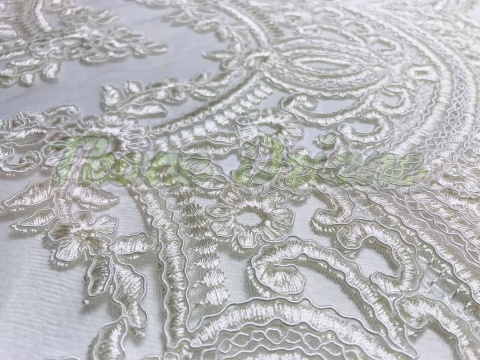 KORONKA GIPIURA ŚMIETANKOWA NA TIULU - TAŚMA